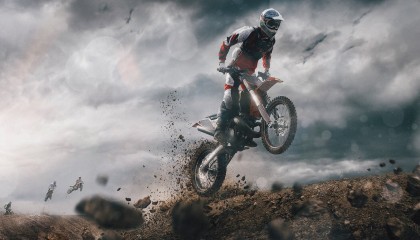 开云综合服务-“青少年足球技能大赛引爆现场，涌现多位潜力新秀”，青少年足球技术基础训练图解